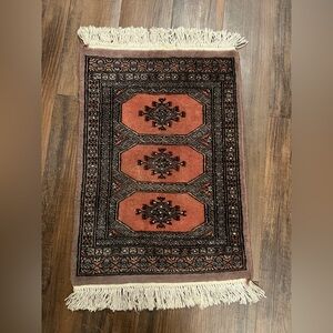 VTG PERSIAN DOORMAT RUG MADE IN PAKISTAN